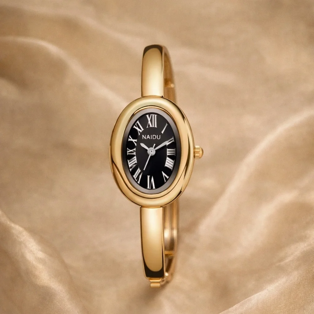 Baignoire Classic Gold Black Women's Watch